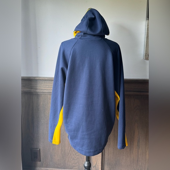 Jordan Dynamic Michigan Blue and Yellow Basketball Sweater Large - Picture 4 of 7